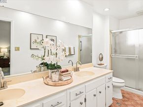 11110 Monan St, Oakland CA 94605