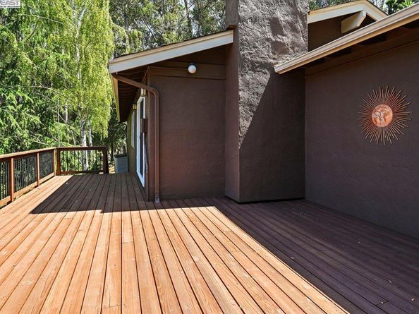 11110 Monan St, Oakland CA 94605