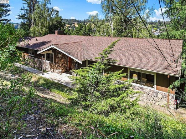 11110 Monan St, Oakland CA 94605