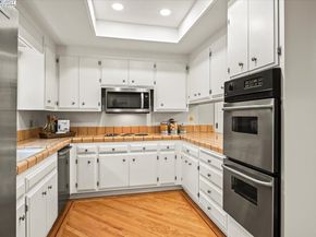 11110 Monan St, Oakland CA 94605