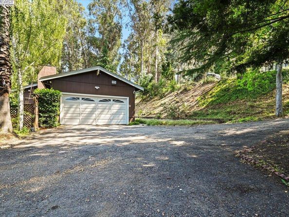 11110 Monan St, Oakland CA 94605