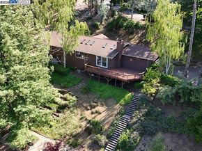 11110 Monan St, Oakland CA 94605