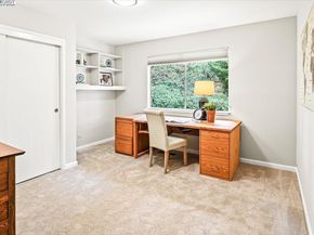 11110 Monan St, Oakland CA 94605
