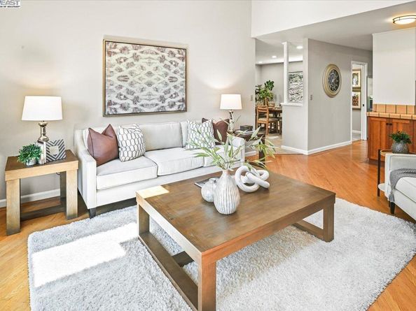 11110 Monan St, Oakland CA 94605