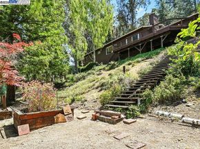 11110 Monan St, Oakland CA 94605
