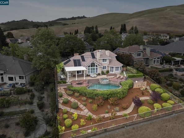 460 Silver Hollow Dr., Walnut Creek CA 94598