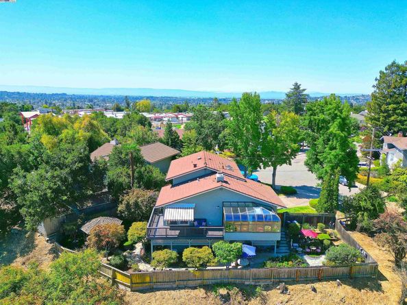 5295 Winifred Dr, Castro Valley CA 94546