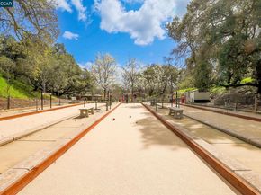 1433 Oakmont Dr 4, Walnut Creek CA 94595