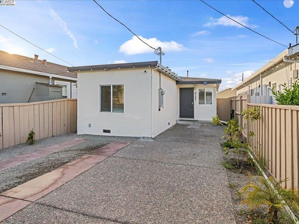 5121 Burlingame Ave, Richmond CA 94804