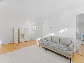 5121 Burlingame Ave, Richmond CA 94804