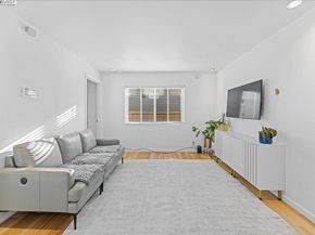 5121 Burlingame Ave, Richmond CA 94804