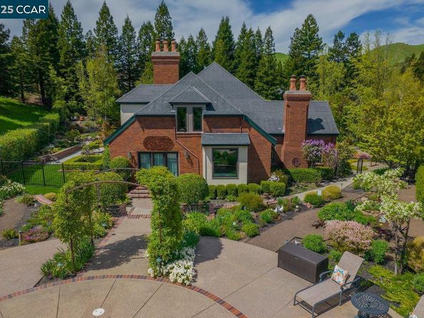 29 Brandt Dr, Moraga CA 94556