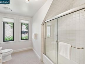 29 Brandt Dr, Moraga CA 94556