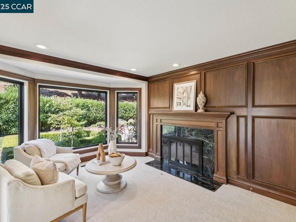29 Brandt Dr, Moraga CA 94556