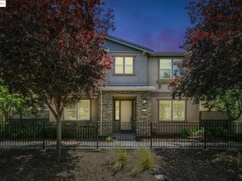 2843 Alliston Loop