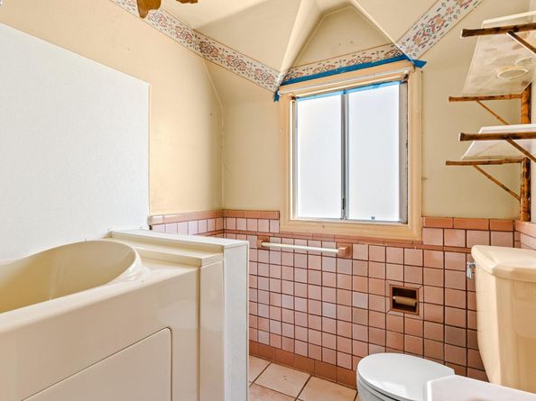 4616 Meldon Ave, Oakland CA 94619