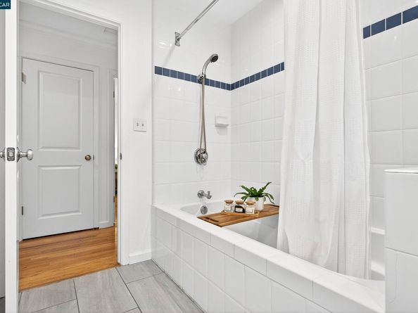 67 Lynwood Pl, Moraga CA 94556