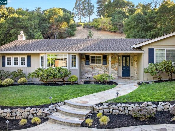 67 Lynwood Pl, Moraga CA 94556