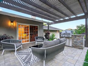 67 Lynwood Pl, Moraga CA 94556