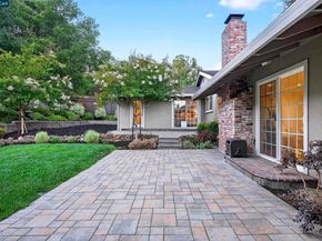 67 Lynwood Pl, Moraga CA 94556
