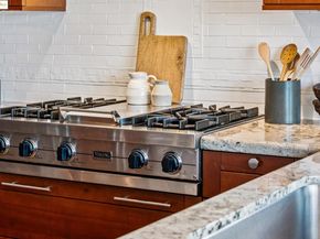 2120 Braemar Rd, Oakland CA 94602