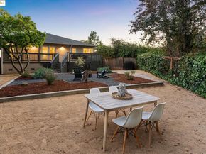 2120 Braemar Rd, Oakland CA 94602