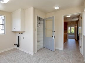 920 Centennial Ave, Alameda CA 94501