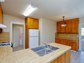 920 Centennial Ave, Alameda CA 94501