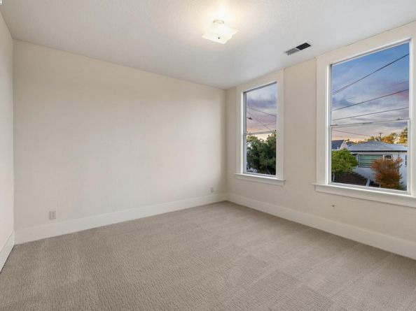 920 Centennial Ave, Alameda CA 94501
