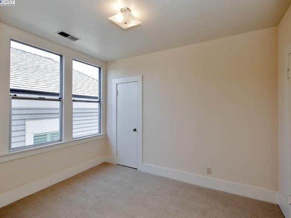 920 Centennial Ave, Alameda CA 94501