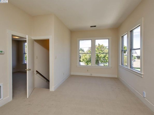 920 Centennial Ave, Alameda CA 94501