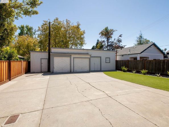 920 Centennial Ave, Alameda CA 94501
