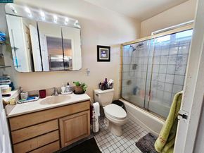 1527 24Th St, Richmond CA 94806