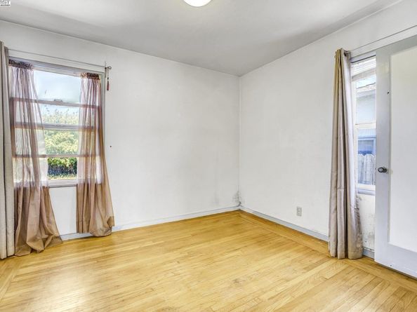 514 Cascade Rd, San Leandro CA 94577
