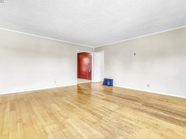 514 Cascade Rd, San Leandro CA 94577