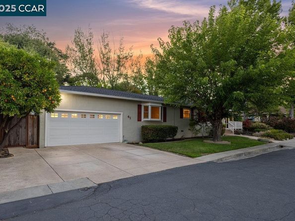 41 Iris Ln, Walnut Creek CA 94595