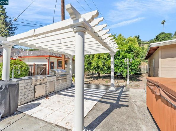 18127 Madison Ave, Castro Valley CA 94546