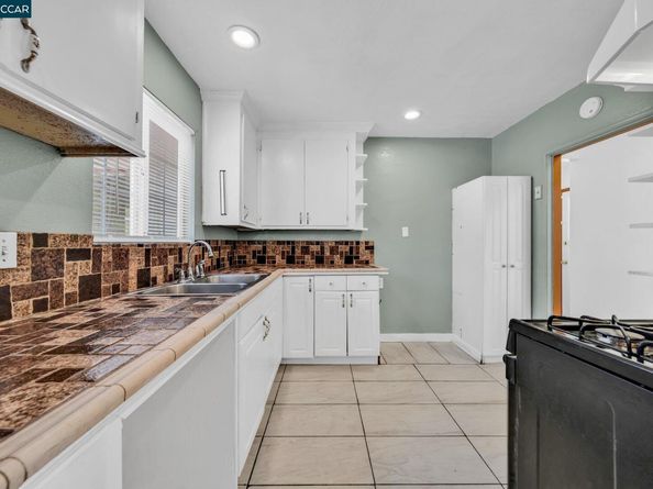18127 Madison Ave, Castro Valley CA 94546