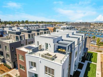 2388 Stanford Street