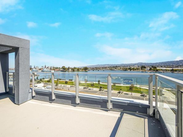 2388 Stanford Street, Alameda CA 94501