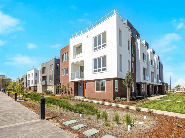 2388 Stanford Street, Alameda CA 94501