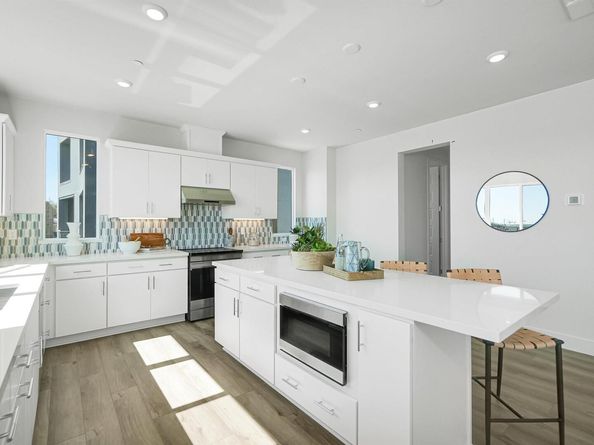 2388 Stanford Street, Alameda CA 94501
