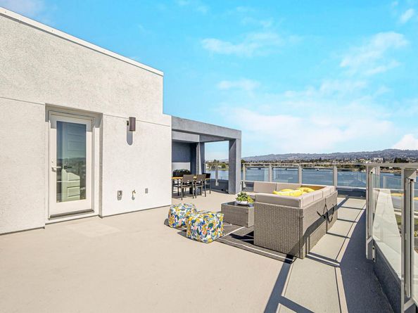 2388 Stanford Street, Alameda CA 94501