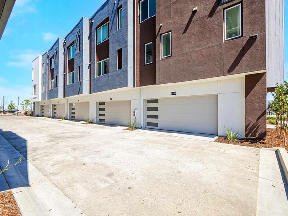2388 Stanford Street, Alameda CA 94501