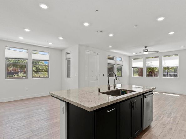 5821 Midnight Pl D, Dublin CA 94568