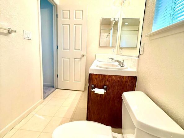 54 Village Square Pl, Pleasant Hill CA 94523