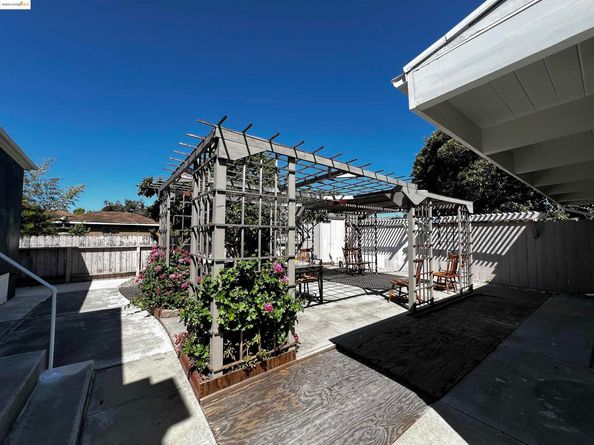 2119 Lincoln Ave, Richmond CA 94801