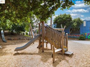 2406 10th, Berkeley CA 94710