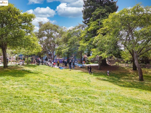 2406 10th, Berkeley CA 94710