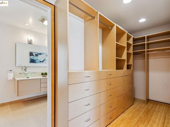 2912 Hillside DR, Burlingame CA 94010